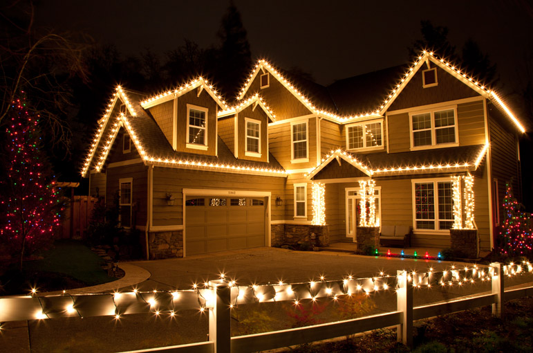 Christmas Light Installation in Canton OH